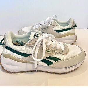 Reebok Classics Cl Legacy Az Women's Shoes